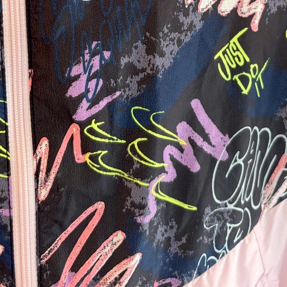 Nike Windbreaker - Picture 11 of 12